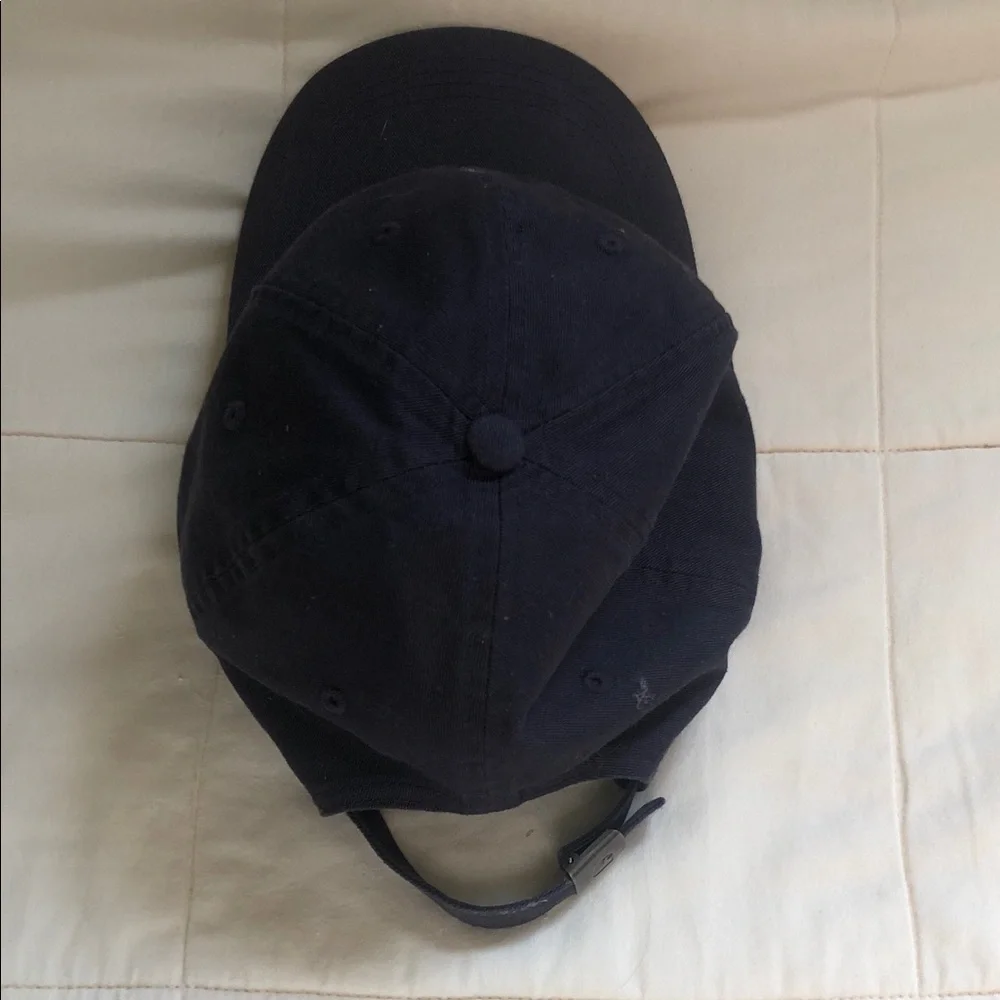Carhartt Retro Navy Low-Profile Logo Cap